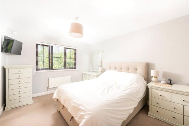 Upper Wood Close, Shenley Brook End, Milton Keynes, Buckinghamshire, MK5 photo 4