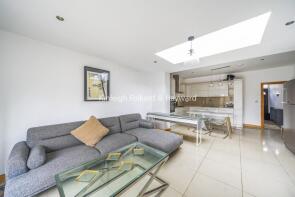 77, Kenlor Road, London SW17 0DG