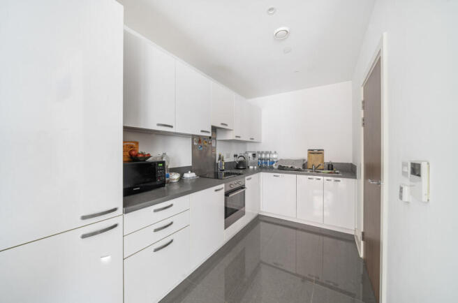 1326573-9-687e71f...