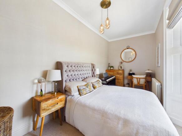 3 bed Semi-Detached to rent Image 12