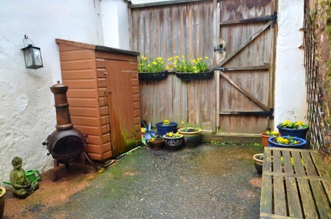 Courtyard Garden