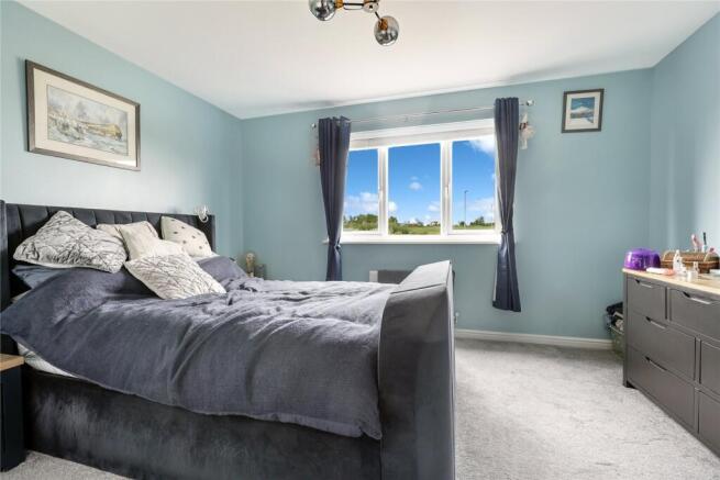 4 bed Detached for sale Image 9
