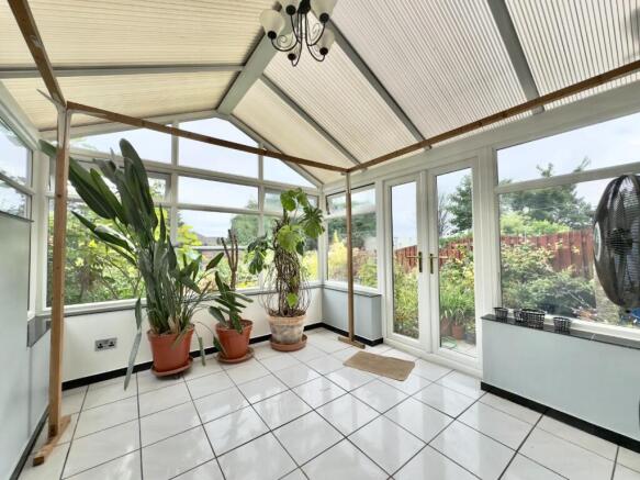 3 bed Semi-Detached to rent Image 7
