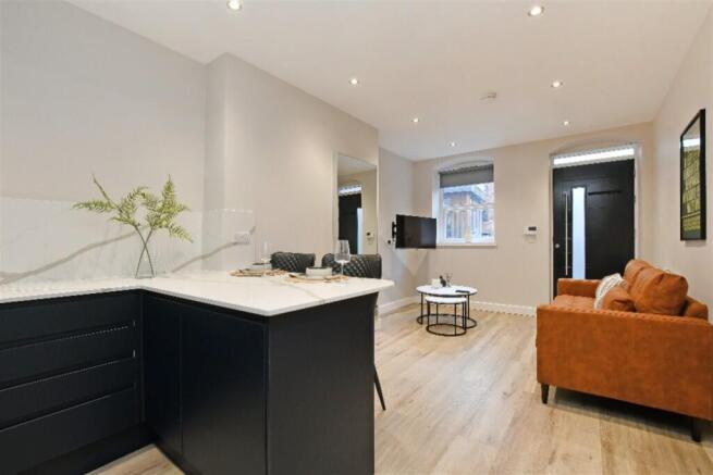 1 bed Apartment to rent Image 8