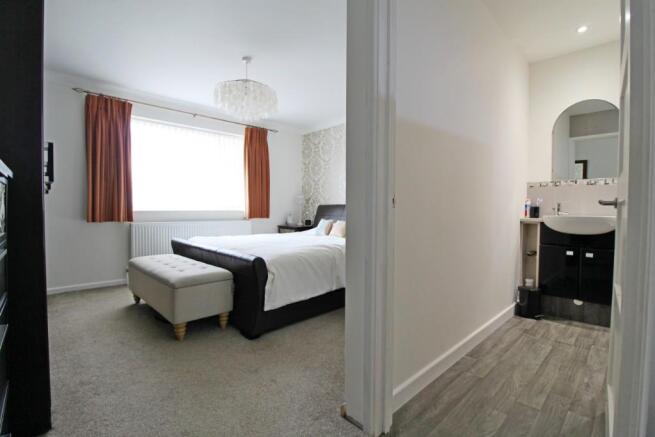 master & en-suite