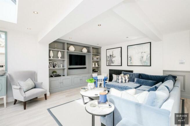 lyndhurst rise-33_1.jpg