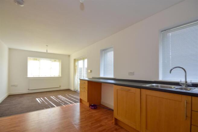 3 bed Detached for sale Image 4