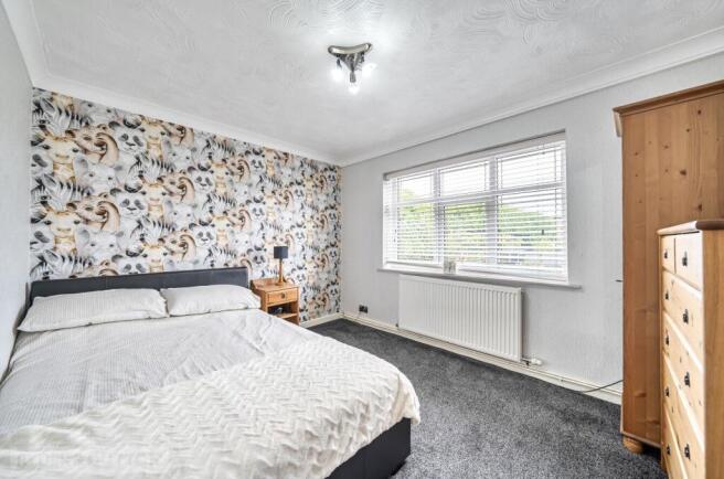 3 bed Semi-Detached Bungalow for sale Image 11