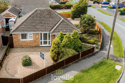 Queen Elizabeth Road, Humberston, DN36