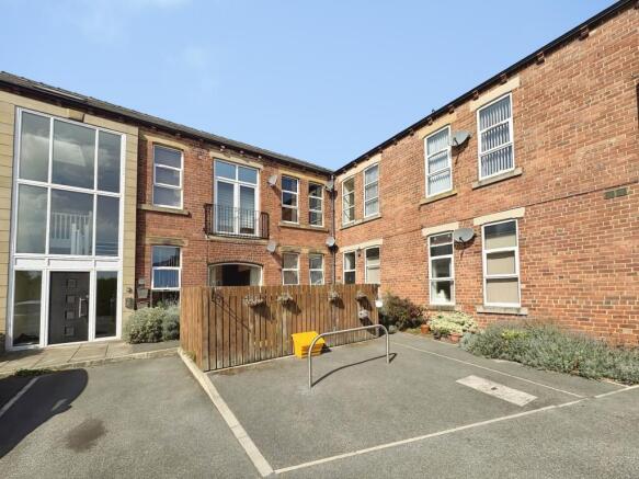 1 bed Flat for sale Image 9
