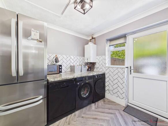 Daisyfield Drive, Bilton, Hull, HU11 4BF photo 4