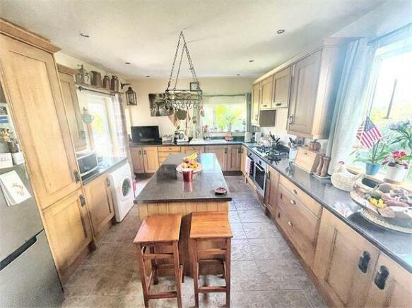 Kitchen 3