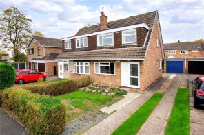 69, Castlehall, Glascote, Tamworth B77 2EQ