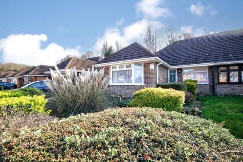 Runley Road, Luton, Bedfordshire, LU1 1TY