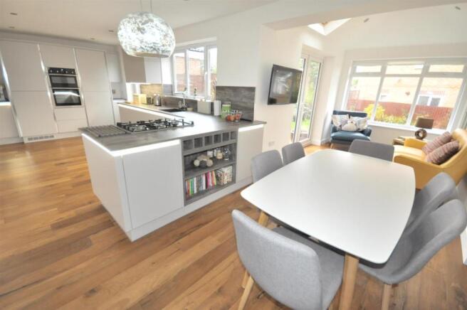DINING KITCHEN