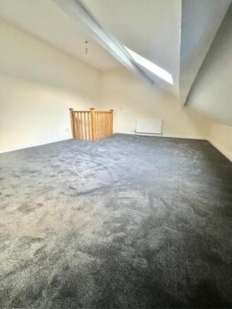 2 bed House to rent Image 11