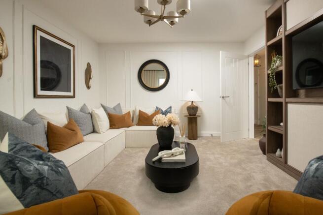 5 bed Detached for sale Image 4