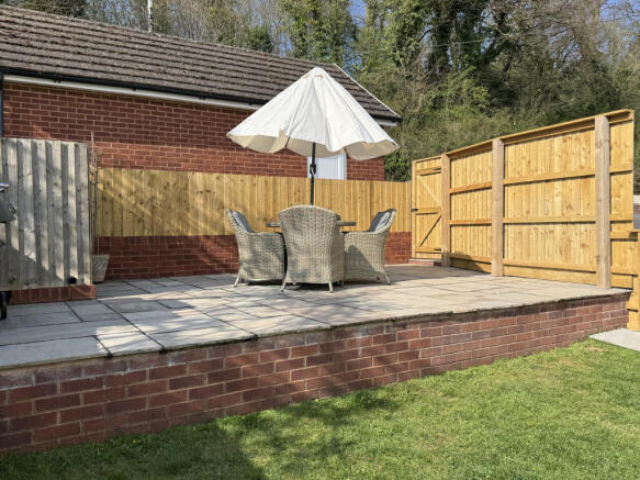 Patio/BBQ Area