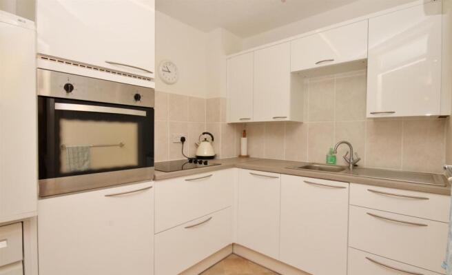 REFITTED KITCHEN