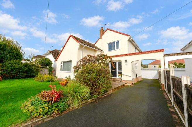 3-bed detached on St. Annes Gardens, Llandudno, Conwy, LL30, £400,000