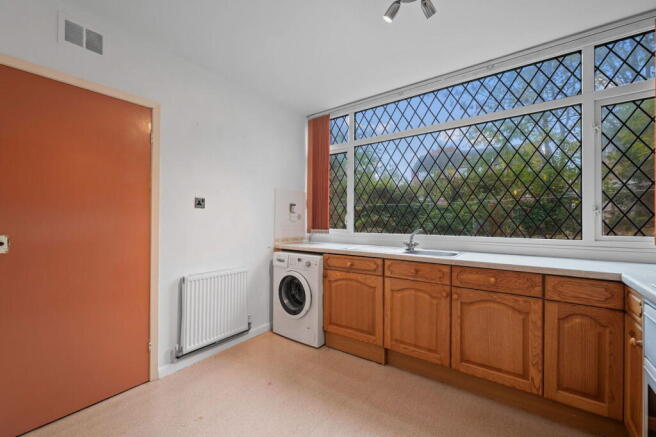 1 bed Flat for sale Image 4