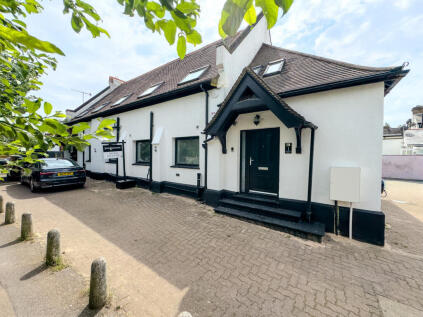 School Lane, Bushey, WD23