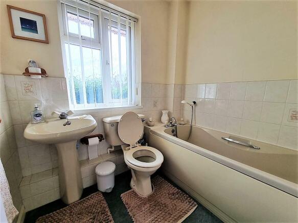 Photo 12