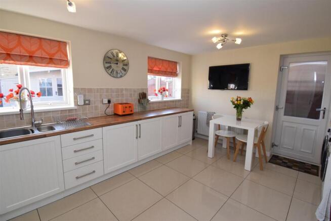 Kitchen/Breakfast Room