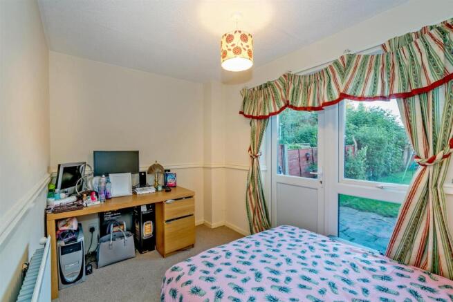 12 Almond Close (8 o