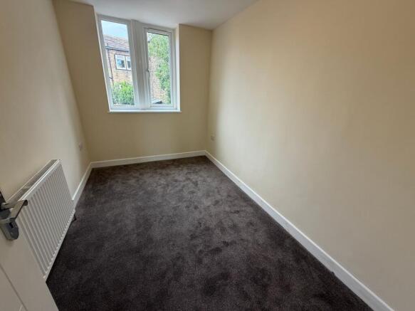 4 bed Semi-Detached for sale Image 11