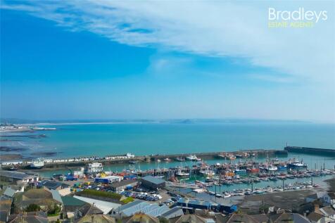 Bay View Terrace, Chywoone Hill, Newlyn, Penzance