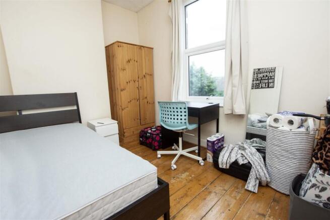 Pershore Road, Selly Park, Birmingham, West Midlands, B29 - Więcej