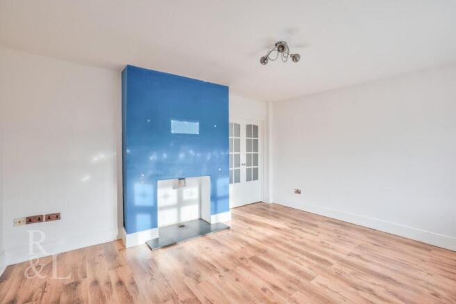 26 Vicarage Road (11).jpg