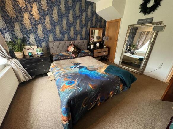 2 bed Semi-Detached Bungalow for sale Image 11