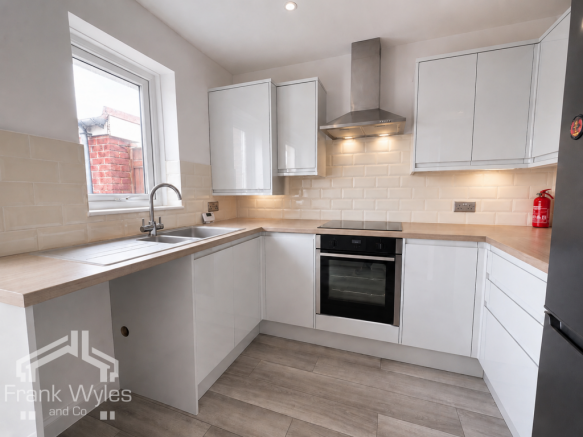 Firswood Close, Lytham, Lancashire photo 4