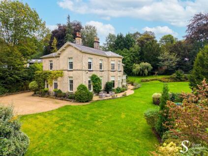 Macclesfield Road, Alderley Edge, SK9
