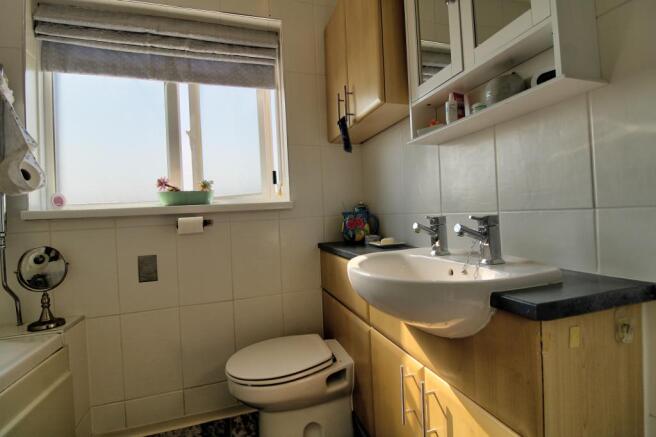 IMG_0706_7_8_Interior 4