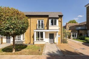 2, Flutemakers Mews, London SW4 8AA
