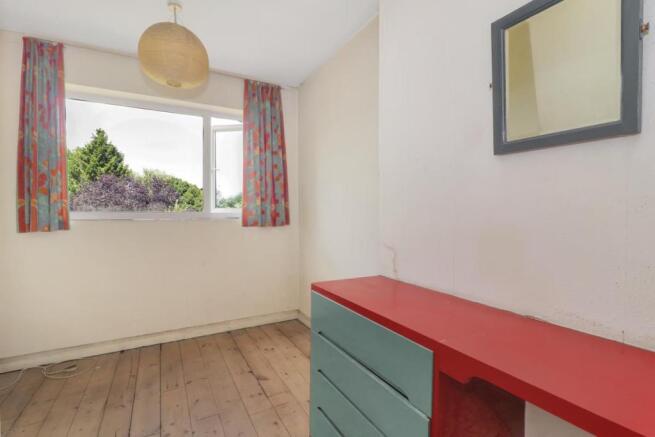 back bedroom.jpg