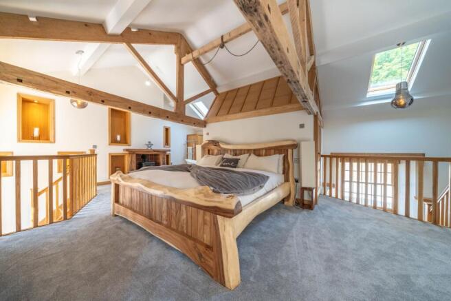 1 bed Detached for sale Image 3