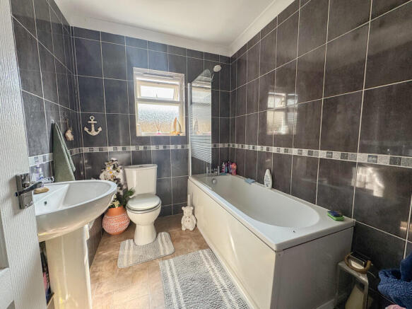 gf bathroom