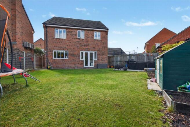 4 bed Detached for sale Image 6