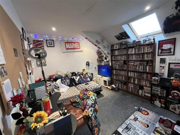 2 bed Apartment for sale Image 10