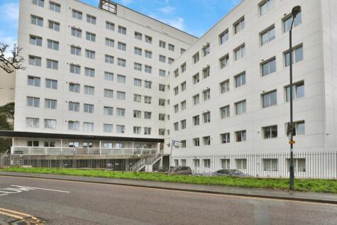 Prince of Wales Road, Westbourne, Bournemouth, Dorset, BH4