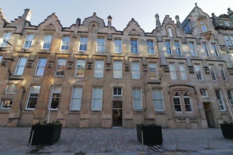 2/4 128 Brunswick Street, Glasgow, G1