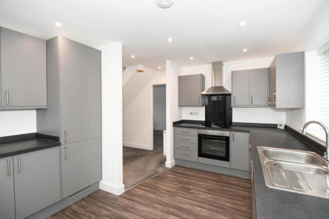 Bridge Court, Westbury photo 4