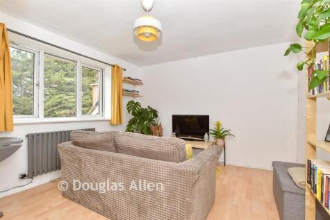 Yunus Khan Close, Walthamstow