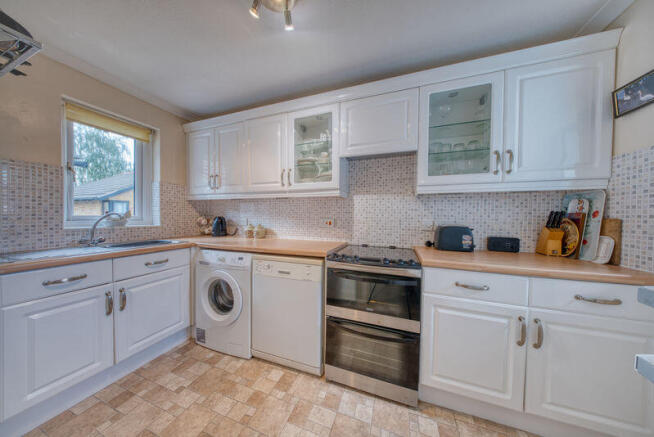 Kitchen pic 1