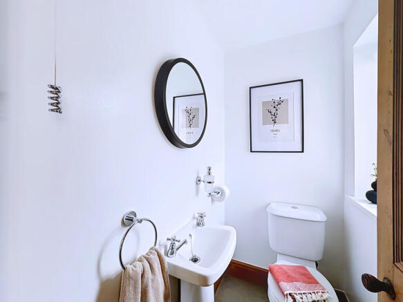 3 bed Town House for sale Image 8