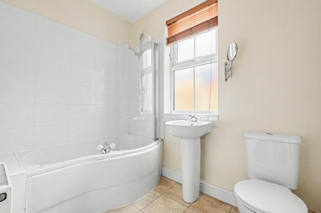 3 bed Terraced for sale Image 9